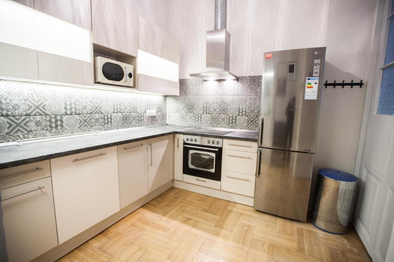 N40 By Small Home Budapest Eksteriør bilde